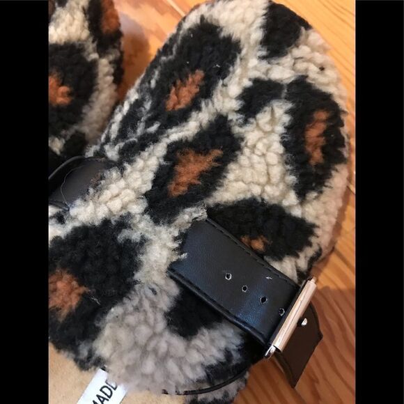 NWOT Steve Madden’s Women Clogs - Picture 2 of 6